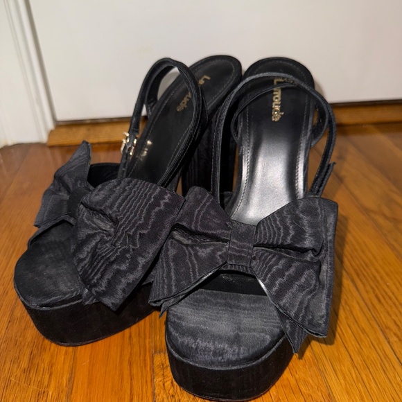 Larroudé “Elle” Black Platform Bow Heels - Picture 7 of 14